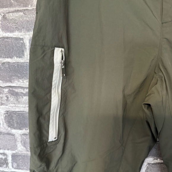 NWT Nike Sportswear Utility Pants Olive Green pockets - Picture 7 of 16